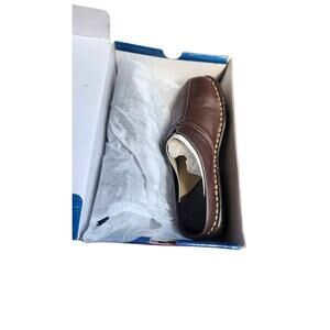 NEW Docker Brown Leather Slip Ons